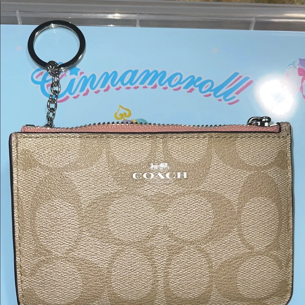 Coach Beige Signature wallet/cardholder